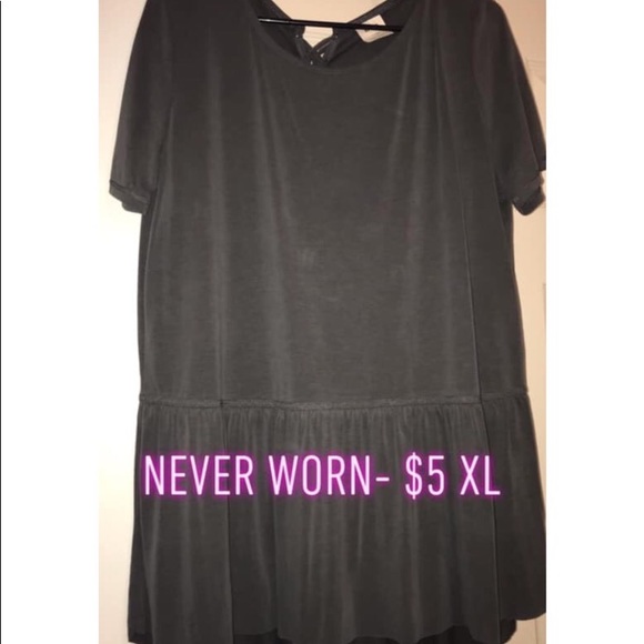 Clothes - Picture 7 of 8